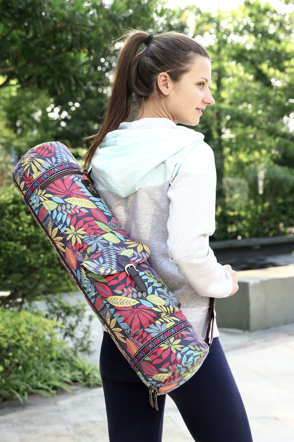 Eco-Friendly Cotton Carrying Bag for Yoga Mats - With Two Additional Pockets